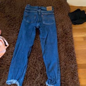 Good quality Levi jeans